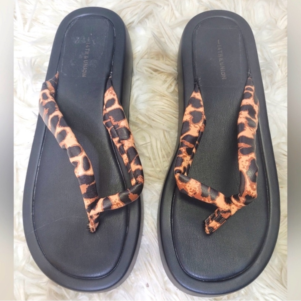 14th & Union Black and Leopard Print Platform Sandals - Picture 2 of 2